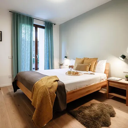 Appartamento Belsit - By Myhomeincomo *