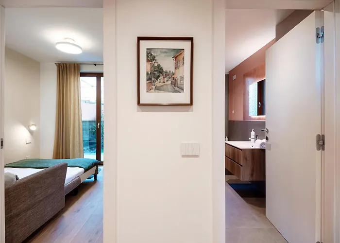 Апартаменты Belsit - By Myhomeincomo