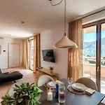 Apartment Belsit - By Myhomeincomo *
