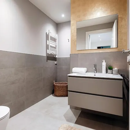 Apartmán Belsit - By Myhomeincomo *